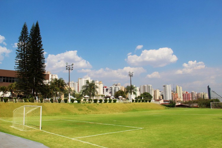campo-futebol-suico